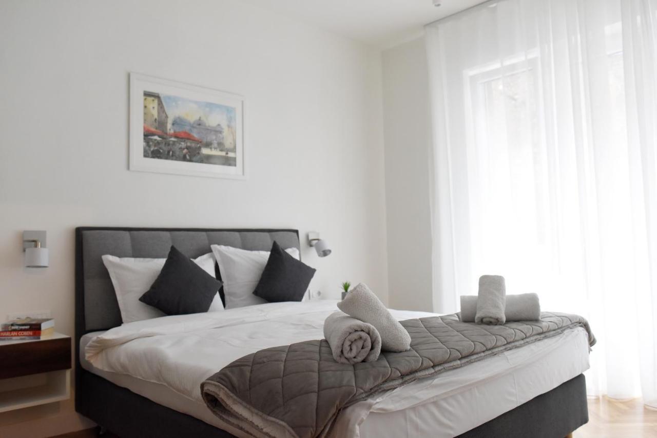 Apartments Belvedere Belgrado Esterno foto